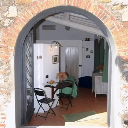 Oliva Alloggio per agriturismo *